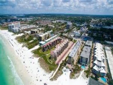 Gulf View, Two Bedroom Two Bathroom Beach Condo with a Pool Gulf View, Two Bedroom Two Bathroom Beach Condo with a Pool